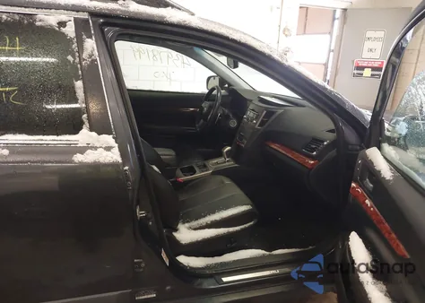 2011 Subaru Outback 2.5I Limited z USA, uszkodzony, nr VIN 4S4BRBKC6B3440254